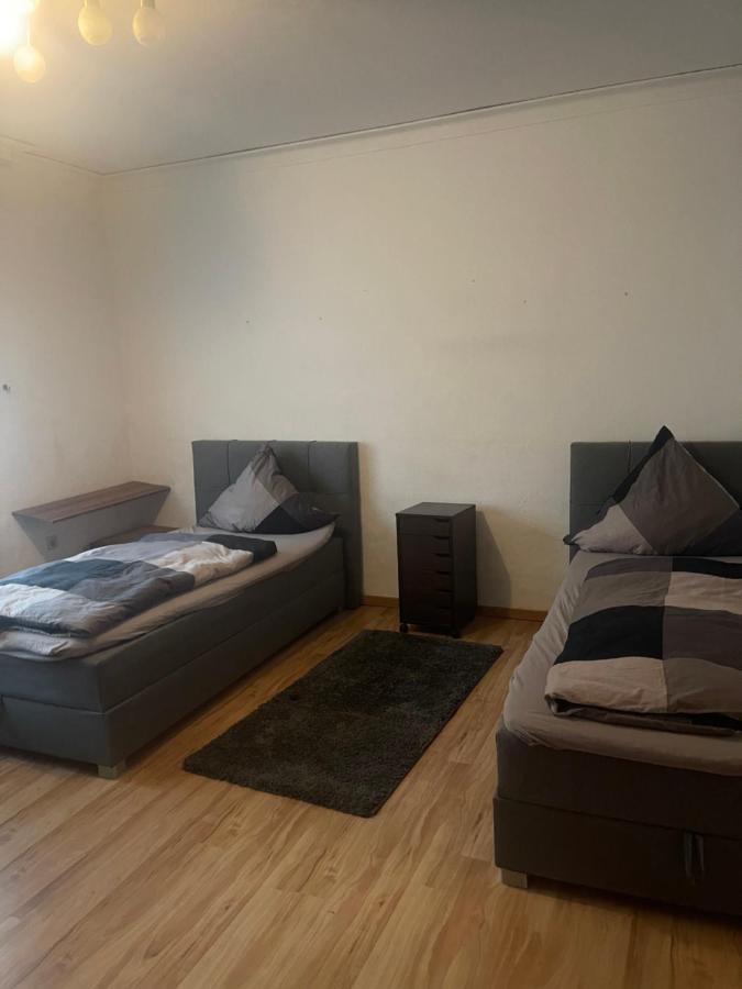 Neu Renoviert 2025! 4Zimmer 8 Einzelbetten Ferienwohnung Zeche Zollverein Essen Exterior foto