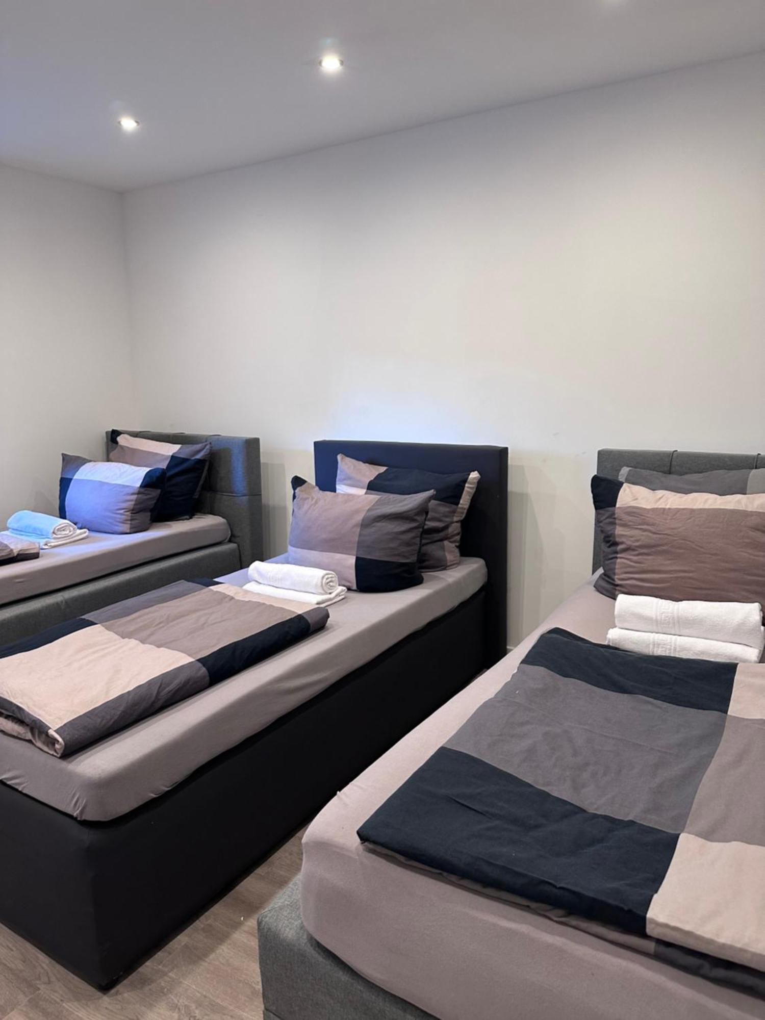 Neu Renoviert 2025! 4Zimmer 8 Einzelbetten Ferienwohnung Zeche Zollverein Essen Exterior foto