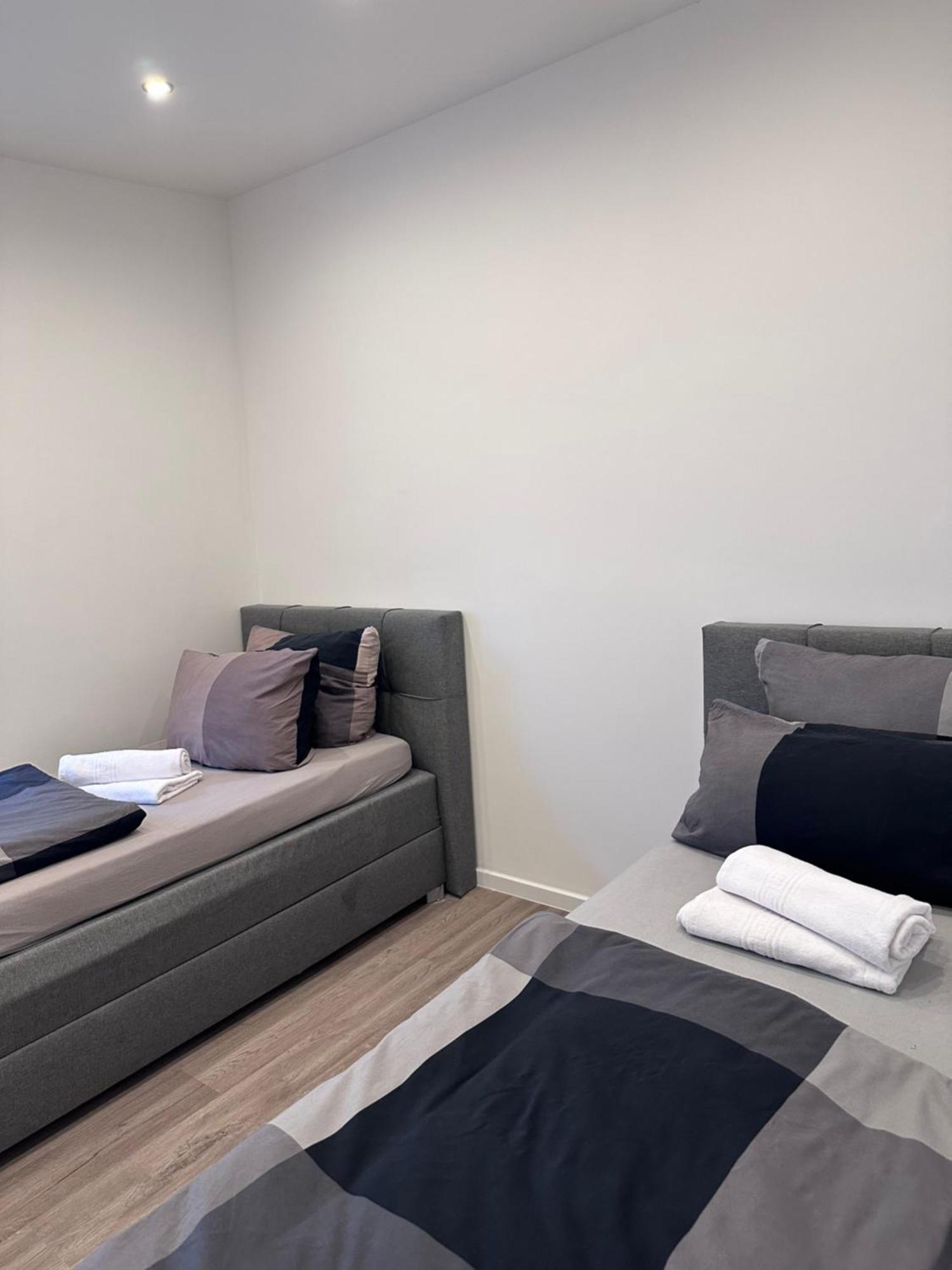 Neu Renoviert 2025! 4Zimmer 8 Einzelbetten Ferienwohnung Zeche Zollverein Essen Exterior foto